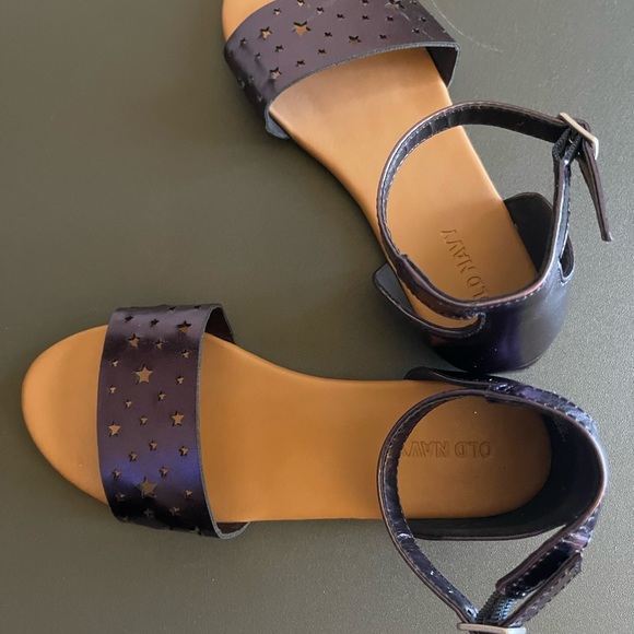 Old Navy - Purple Sandals Size 2 ~ Stars ~ Metallic Eggplant - Picture 11 of 12